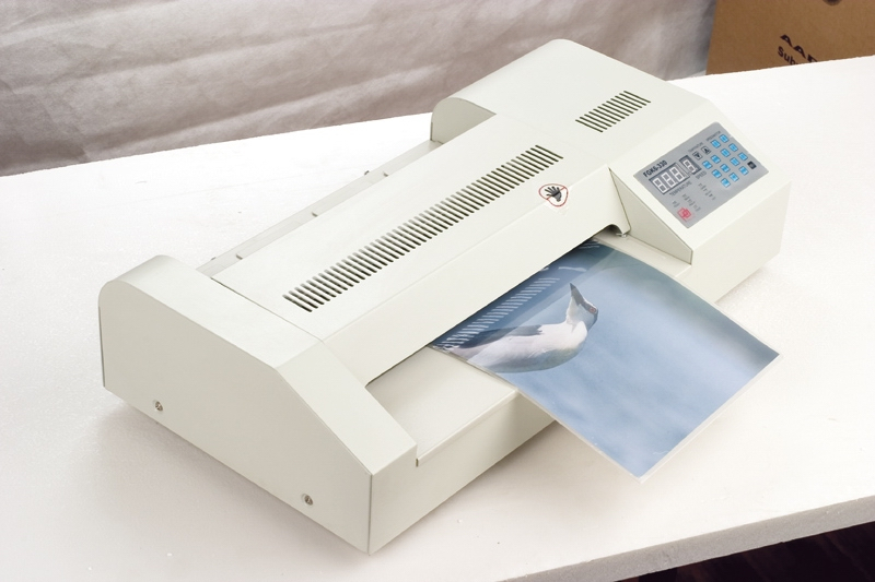 Laminating Machine